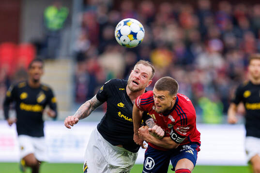 AIKs John Guidetti och Östers Ivan Kricak