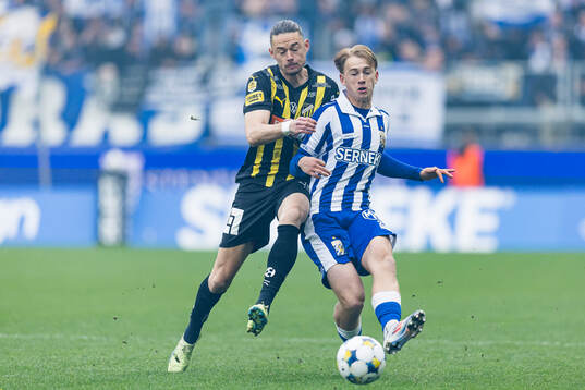 Häckens Amor Layouni och IFK Göteborgs Noah Tolfunder