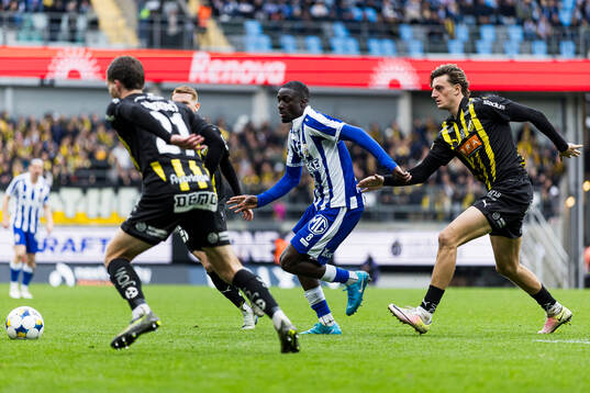 IFK Göteborgs Imam Jagne och Häckens Silas Andersen