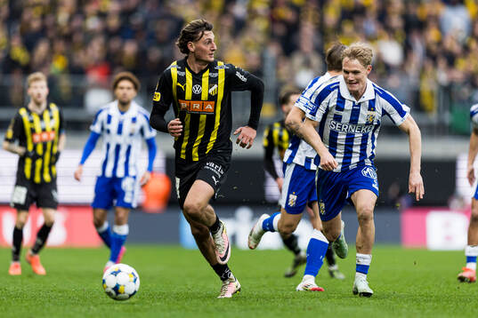 Häckens Silas Andersen och IFK Göteborgs Max Fenger