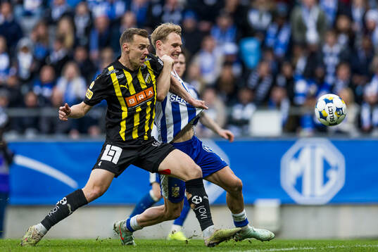 Häckens Marius Lode och IFK Göteborgs Max Fenger
