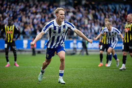 IFK Göteborgs Max Fenger jublar