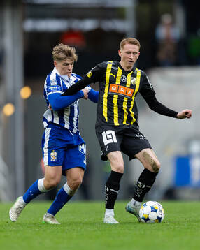 IFK Göteborgs Felix Eriksson och Häckens Julius Lindberg