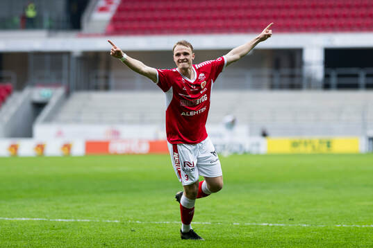 Kalmars Sivert Engh Øverby jublar