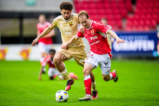 Östersunds Christian Enemark och Kalmars Saku Ylätupa