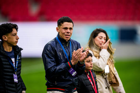 Fd Kalmarspelaren Romario tackas av