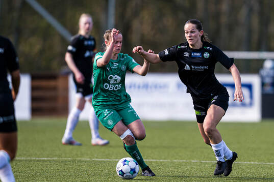 Nathalie Rønquist Jørgensen of HamKam and Marit Emaus