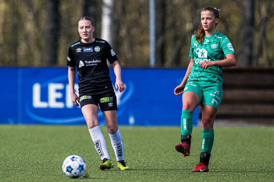 Hanne Sommervold Pedersen of KIL/Hemne and Hanna Bråten