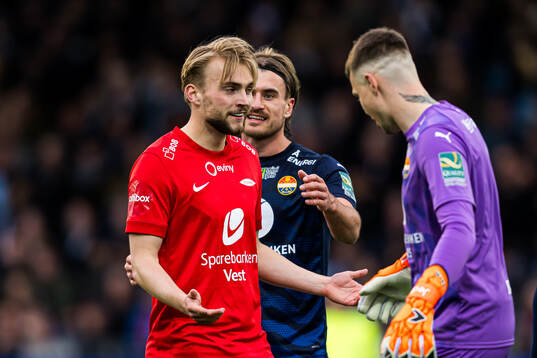 Mads Berg Sande of Brann and Per Kristian Bråtveit of
