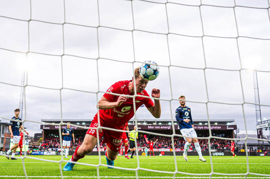 Aune Heggebø of Brann scores the 1-2 goal