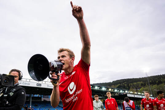 Aune Heggebø of Brann celebrates
