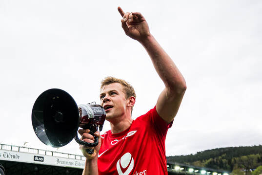 Aune Heggebø of Brann celebrates