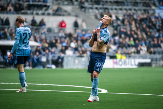 Djurgårdens Viktor Bergh deppar