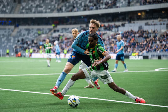 Djurgårdens Santeri Haarala och GAIS Harun Ibrahim