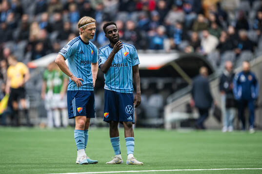 Djurgårdens Tobias Gulliksen och Tokmac Nguen