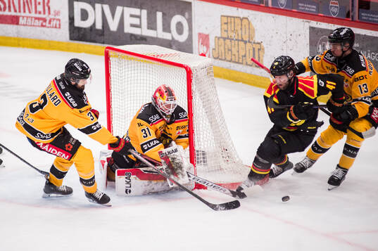 Luleås Frederic Allard, målvakt Matteus Ward och Eetu
