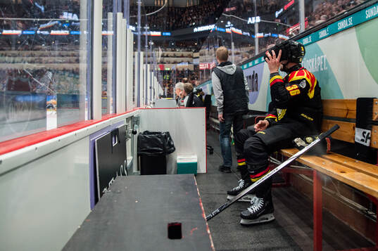 Brynäs Linus Ölund i utvisningsbåset