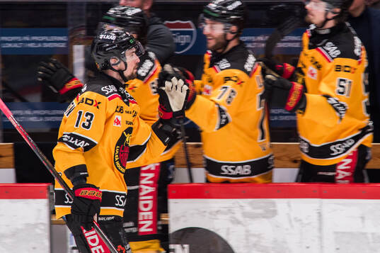 Luleås Eetu Koivistoinen jublar