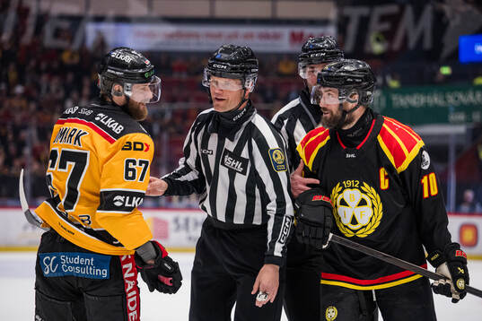 Luleås Linus Omark och Brynäs Johan Larsson