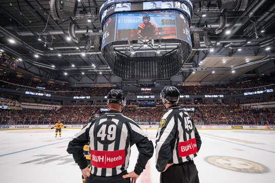 Brynäs Linus Ölund på jumbotronen