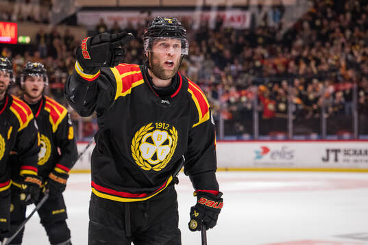 Brynäs Greg Scott jublar