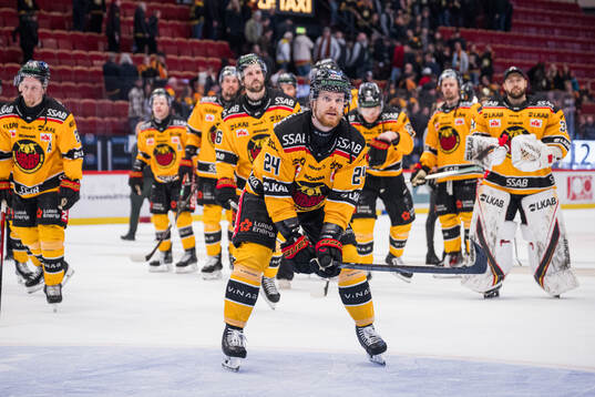 Luleås Brendan Shinnimin jublar