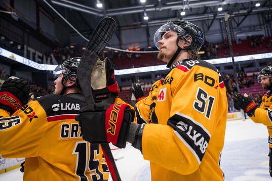 Luleås Markus Nurmi jublar
