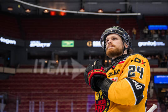 Luleås Brendan Shinnimin jublar