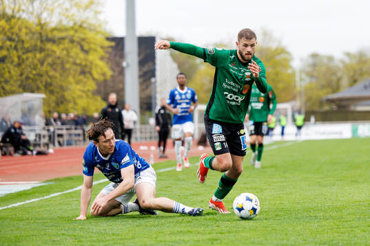 Umeå FCs Daniel Persson och Varbergs Oliver Alfonsi