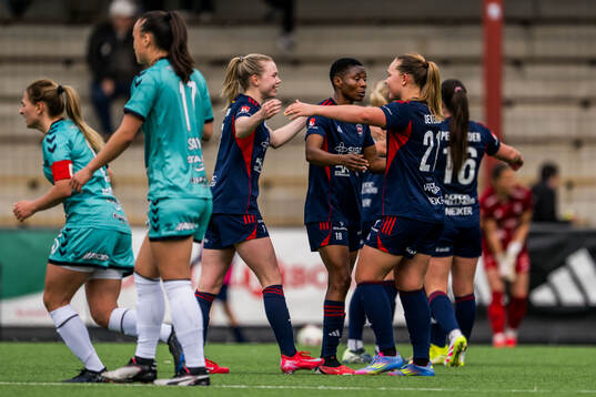 Rosengårds Bea Sprung, Halimatu Ayinde och Oona Sevenius
