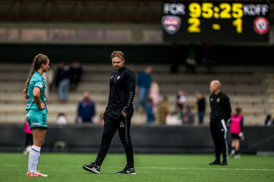 Kristianstads tränare Daniel Angergård deppar