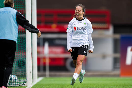 Kristin Sandstad Gumaer of Hønefoss celebrates