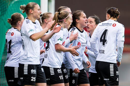 Kristin Sandstad Gumaer of Hønefoss celebrates