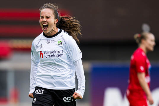 Kristin Sandstad Gumaer of Hønefoss celebrates