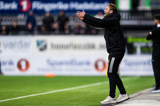 Martin Klemetsrud Lindmark, head coach of Hønefoss