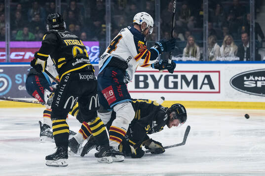 Djurgårdens Daniel Brodin och AIKs Alfred Barklund