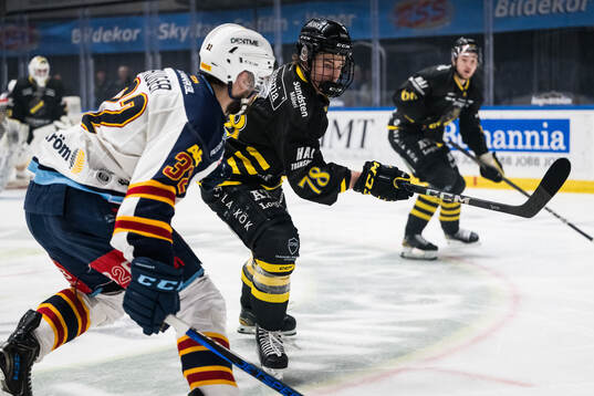AIKs Sid Boije och Djurgårdens Marcus Krüger