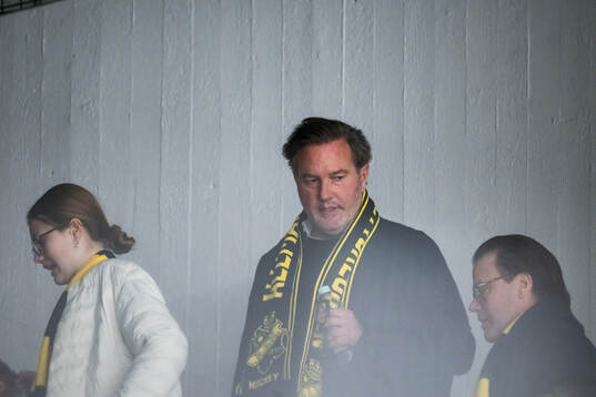 Prinsessan Estelle, Chris O’Neill och prins Daniel