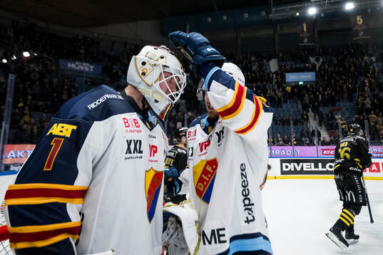 Djurgårdens målvakt Marcus Gidlöf jublar
