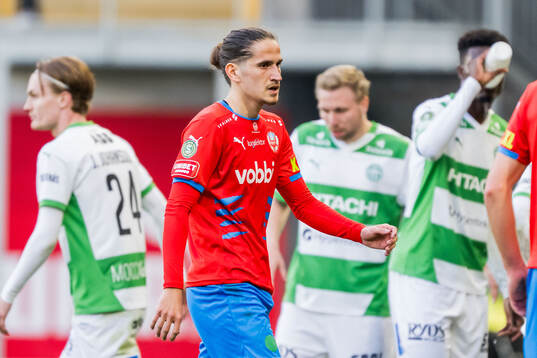 Helsingborgs Ervin Gigovic lämnar planen