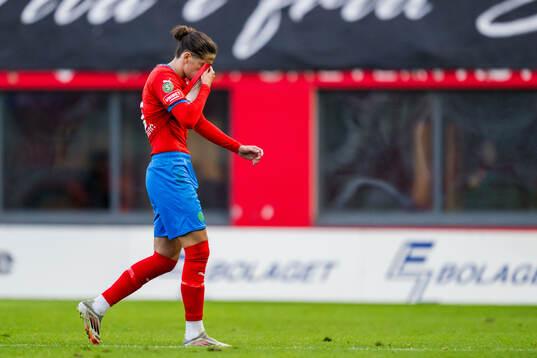 Helsingborgs Ervin Gigovic lämnar planen