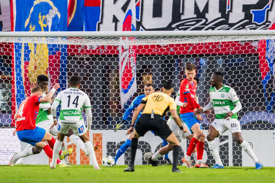 Helsingborgs Marcus Gudmann gör 2-0 på Västerås