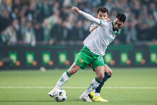 Hammarbys Nahir Besara och Malmö FFs Colin Rösler