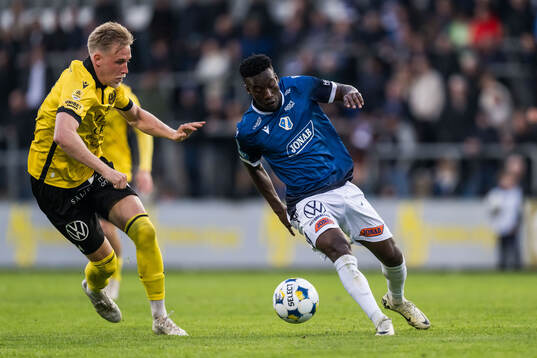Mjällbys Herman Johansson och Halmstads Naeem Mohammed