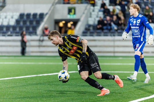 Häckens Simon Gustafson jublar
