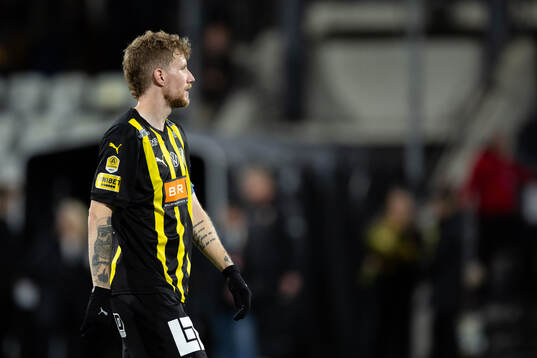 Häckens Simon Gustafson deppar