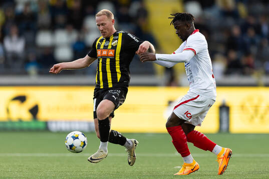 Häckens Mikkel Rygaard Jensen och Degerfors Mamadouba Diaby