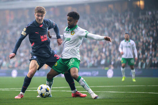 Malmö FFs Hugo Bolin och Hammarbys Tesfaldet Tekie