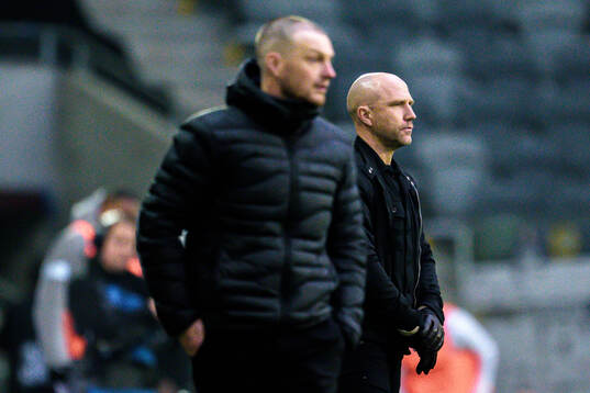 Hammarbys tränare Kim Hellberg  och Malmö FFs tränare