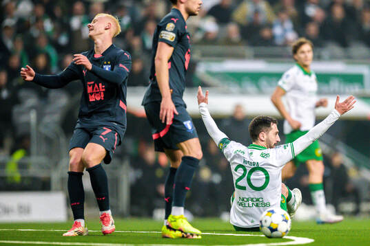 Hammarbys Nahir Besara och Malmö FFs Otto Rosengren deppar